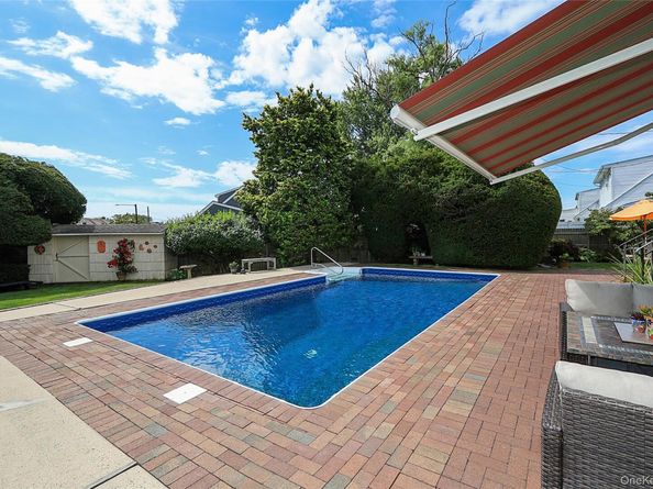 22 Colonial Drive, Farmingdale NY 11735