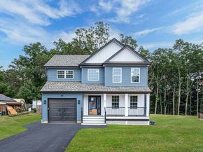 37 Lakeview Drive, Middle Island NY 11953