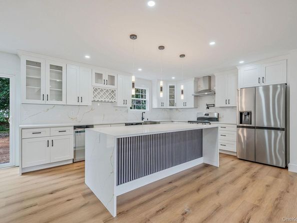 37 Lakeview Drive, Middle Island NY 11953