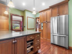 230 Van Cortlandt Park Avenue, Yonkers NY 10705