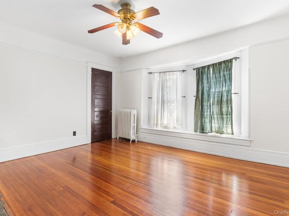 230 Van Cortlandt Park Avenue, Yonkers NY 10705