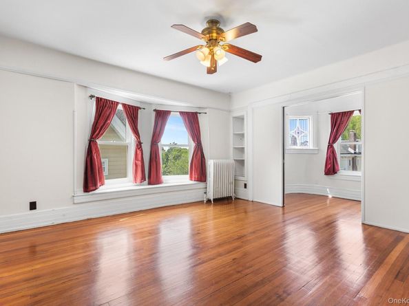 230 Van Cortlandt Park Avenue, Yonkers NY 10705