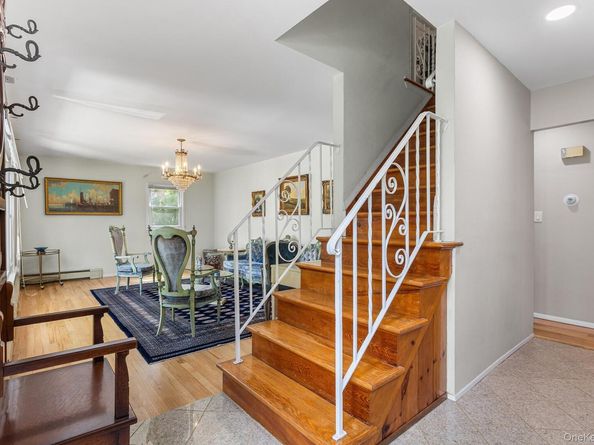 2 Rockledge Road, Bronxville NY 10708