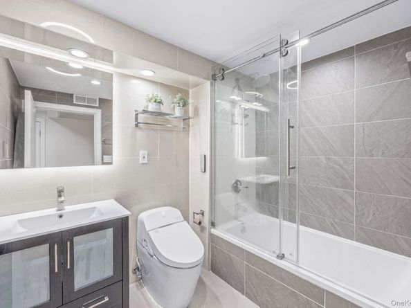 282 Nassau Avenue 3A, Brooklyn NY 11222