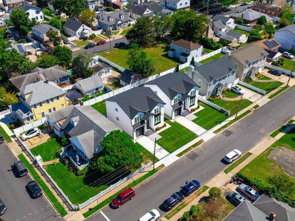 2092 Hoffman Avenue, Elmont NY 11003
