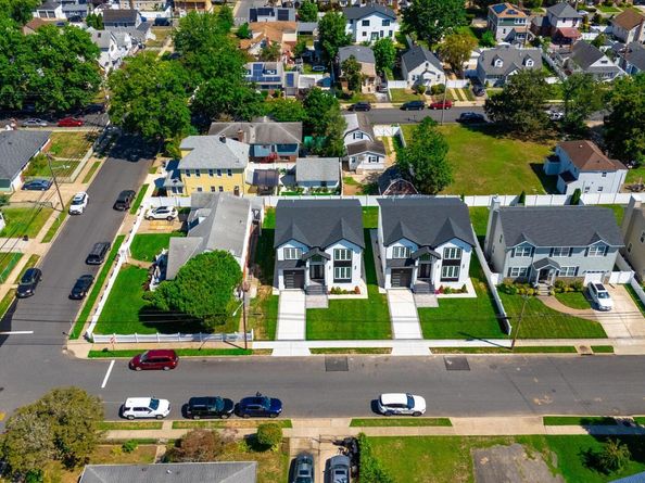 2092 Hoffman Avenue, Elmont NY 11003