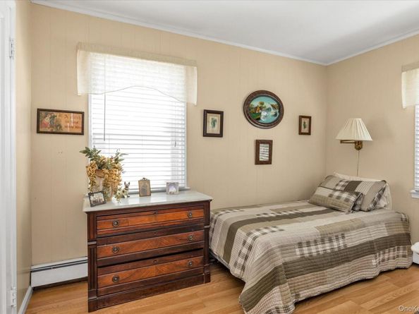 49 Princeton Place, Merrick NY 11566