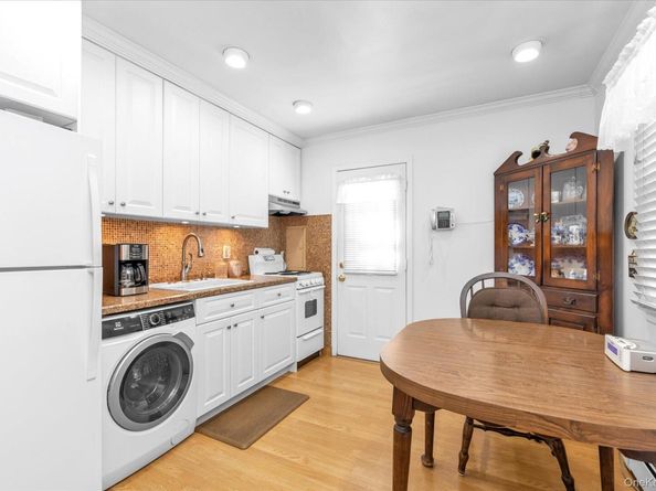 49 Princeton Place, Merrick NY 11566