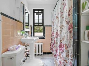 16008 12th Road, Beechhurst NY 11357
