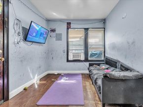 9568 115th Street, Richmond Hill S. NY 11419