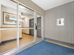 220 Pelham Road 2L, New Rochelle NY 10805