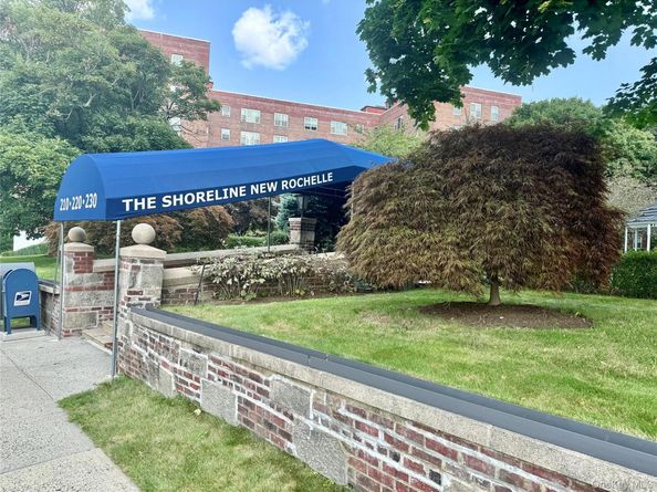 220 Pelham Road 2L, New Rochelle NY 10805