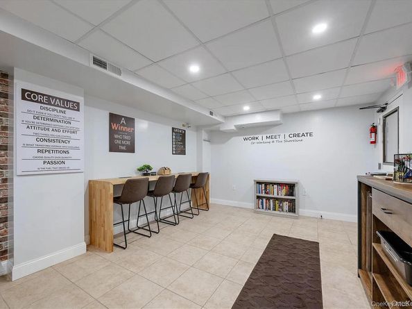 220 Pelham Road 2L, New Rochelle NY 10805