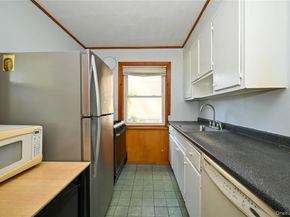 16471 Underhill Avenue, Flushing NY 11365