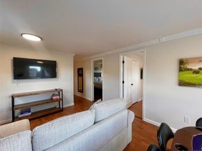 32 Beechwood Street, Farmingdale NY 11735