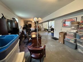 7 Corwin Lane, Hampton Bays NY 11946