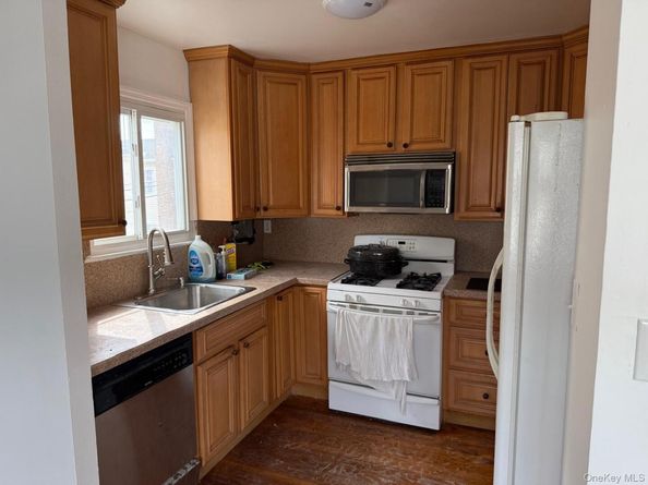 14-11 Chandler Street, Far Rockaway NY 11691
