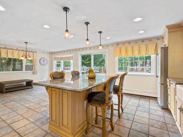 74 Tuscarora Drive, Centerport NY 11721