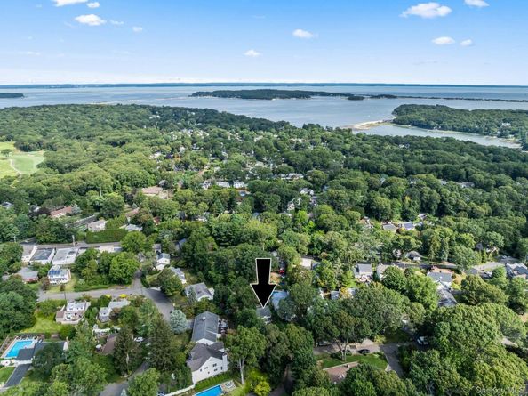 74 Tuscarora Drive, Centerport NY 11721