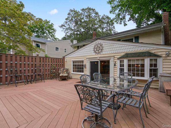 74 Tuscarora Drive, Centerport NY 11721