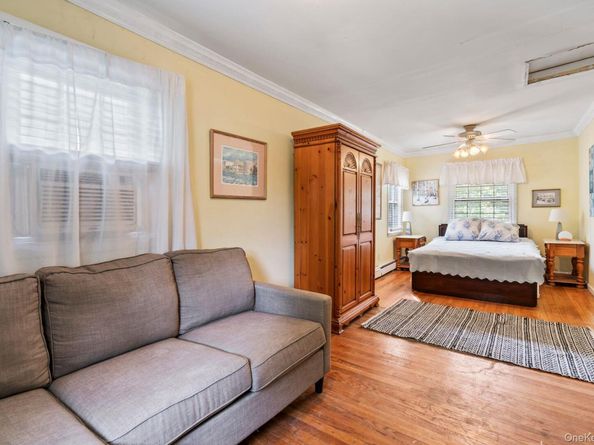 74 Tuscarora Drive, Centerport NY 11721