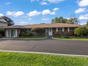 137 Burr Rd