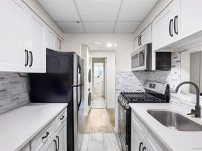 195 Lake Pointe Circle 195, Middle Island NY 11953