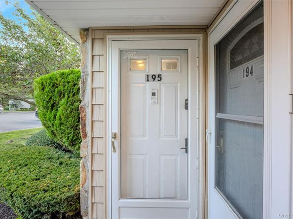 195 Lake Pointe Circle 195, Middle Island NY 11953