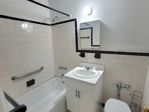 5 Sadore Lane 3S, Yonkers NY 10710