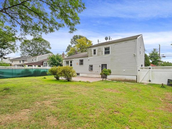36 Gusto Lane, Roosevelt NY 11575