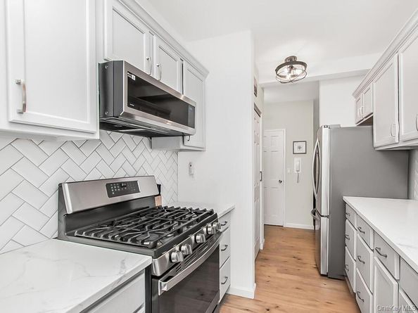 10 Lake Street 2F, White Plains NY 10603