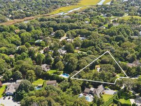 6 Wintergreen Lane, Westhampton NY 11977