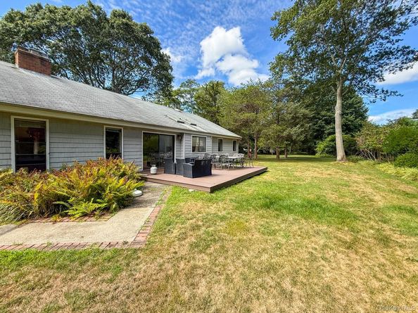 6 Wintergreen Lane, Westhampton NY 11977