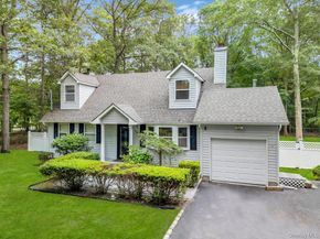 38 Pond Lane, Ridge NY 11961