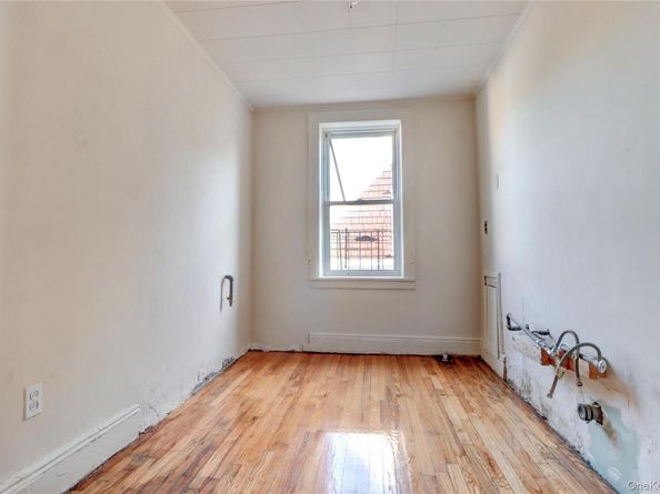 8801 107th Street, Woodhaven NY 11418
