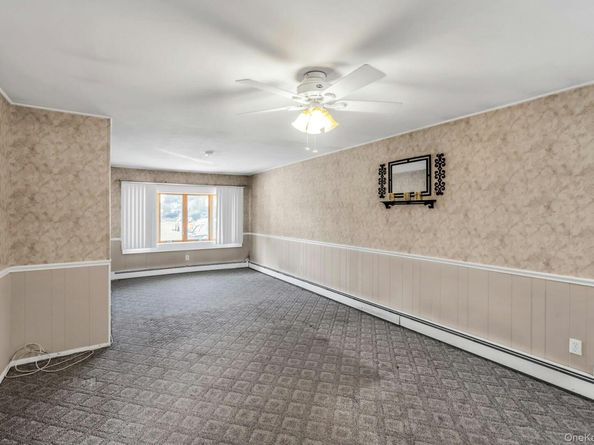 7 Tanager Lane, Levittown NY 11756