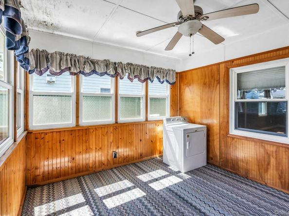 7 Tanager Lane, Levittown NY 11756