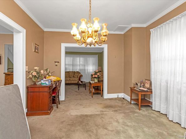 47 Harding Place, Freeport NY 11520