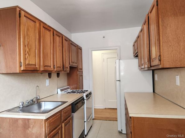 30-47 Hobart Street 5K, Woodside NY 11377