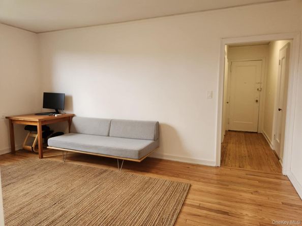 30-47 Hobart Street 5K, Woodside NY 11377