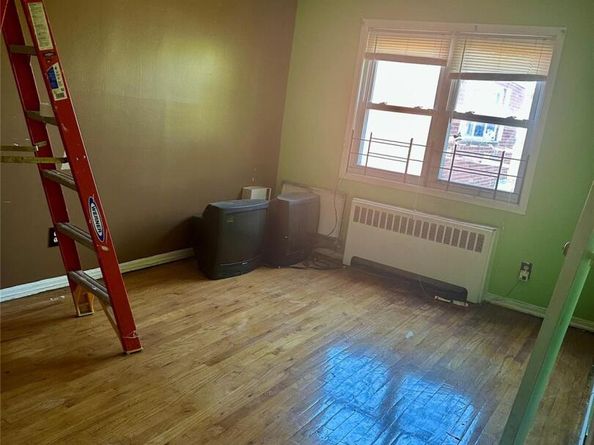 11702 227th Street, Cambria Heights NY 11411