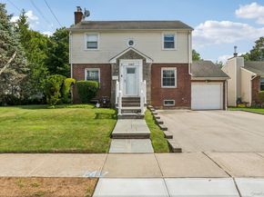 1267 Sturlane Place, Hewlett NY 11557