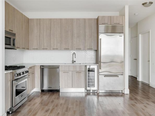 1501 Voorhies Avenue 21A, Brooklyn NY 11235