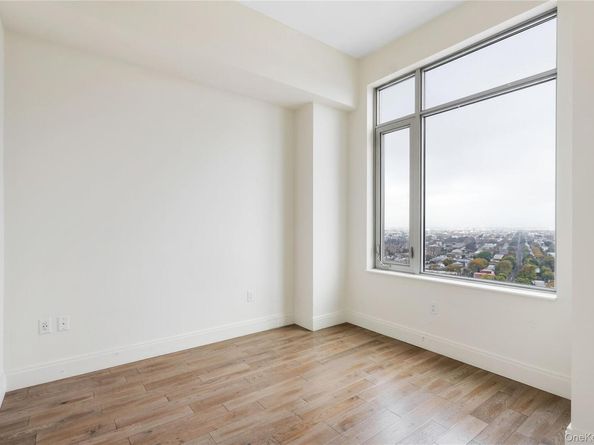 1501 Voorhies Avenue 21A, Brooklyn NY 11235