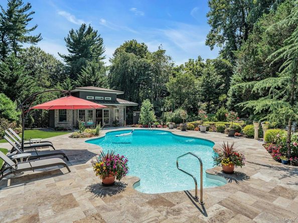 12 Redwood Drive, Dix Hills NY 11746