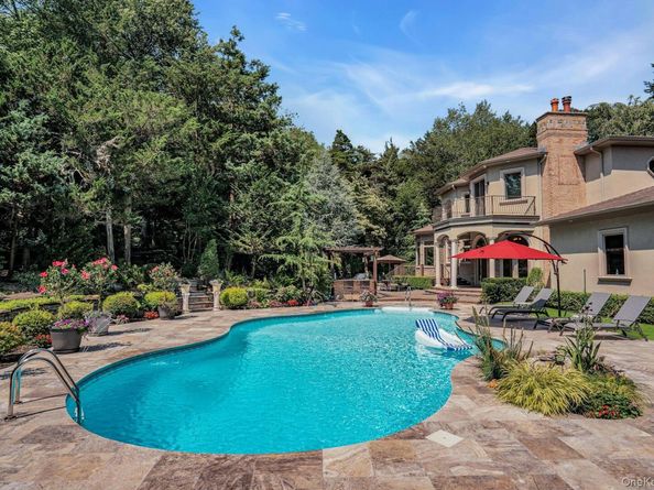12 Redwood Drive, Dix Hills NY 11746