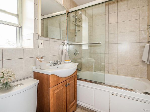 7510 Yellowstone Boulevard 2C, Rego Park NY 11374