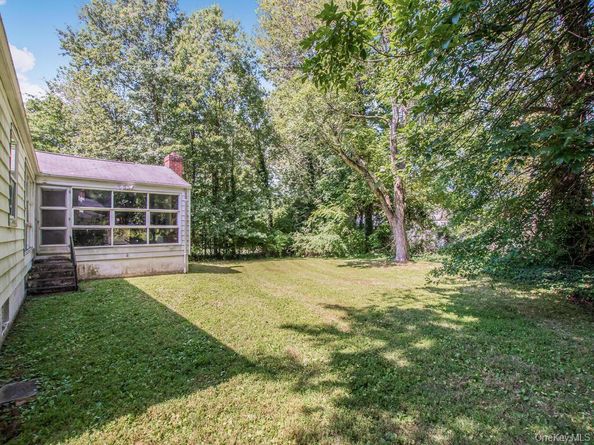 90 Daisy Farms Drive, New Rochelle NY 10804
