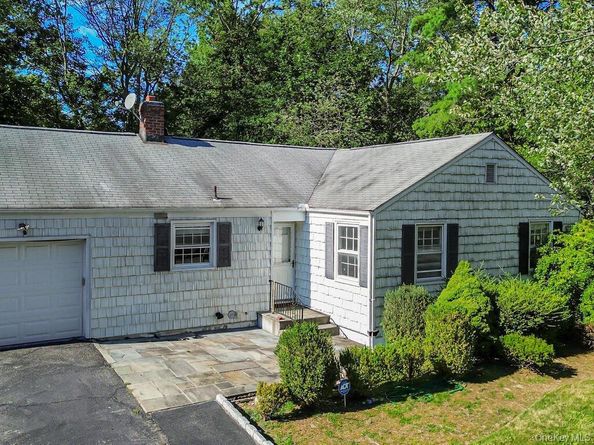 90 Daisy Farms Drive, New Rochelle NY 10804