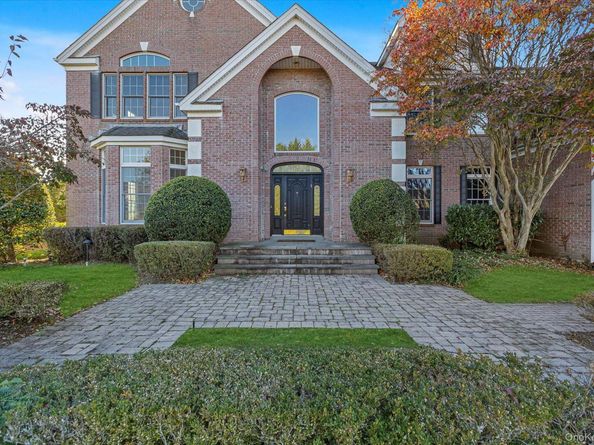 135 Elmwood Drive, Dix Hills NY 11746